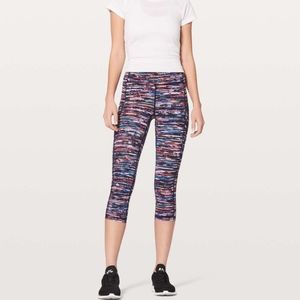 Lululemon Speed Up Tight, Crop 21", size 6